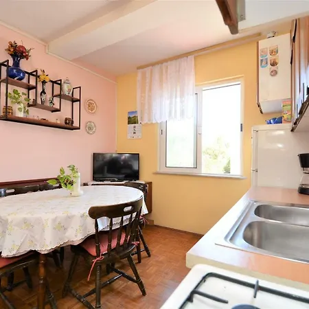 Lucija & Helga Apartment