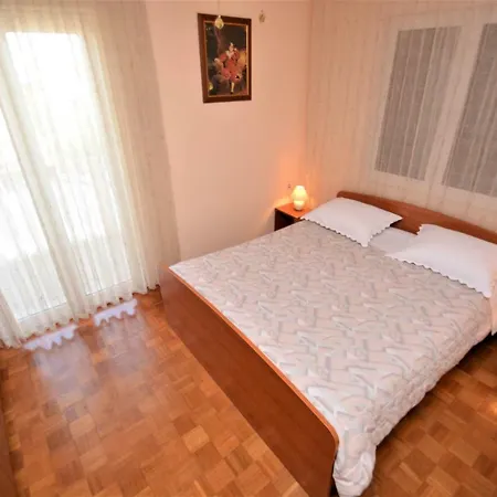Lucija & Helga Apartment *