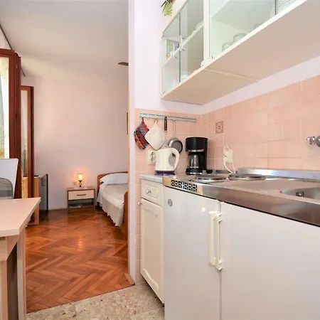Apartment Lucija & Helga