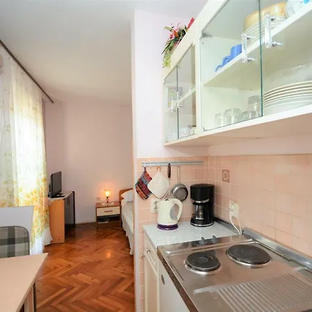 Apartment Lucija & Helga