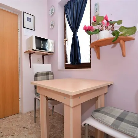Lucija & Helga Apartment Nin