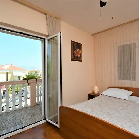 Apartmán Lucija & Helga *